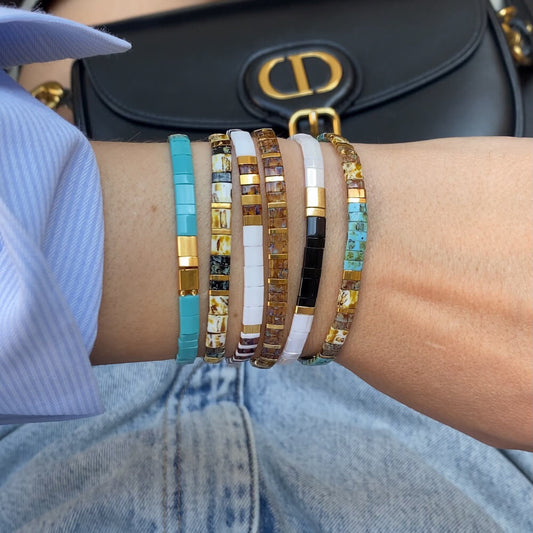 https://luckystartau.com/